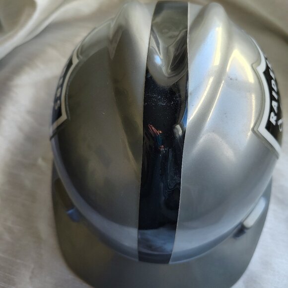 RAIDERS NFL Hard Hat Construction Helmet MSA LA Oakland Las Vegas Medium V-Gard - Picture 7 of 10